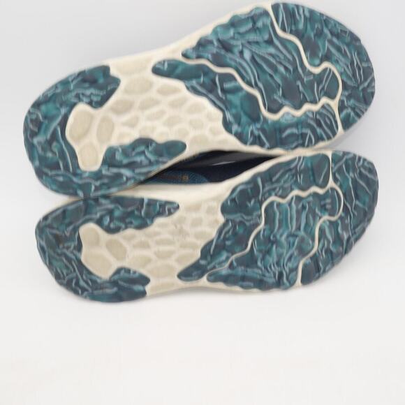 New Balance Women's 9 Fresh Foam Arishi V4 Shoes Sneakers Blue Gold NO Insoles - Picture 11 of 12